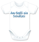Preview: Kurzarm Babybody mit dem Spruch: Am Gotti sis Schätzli. Die grosse Show der herzigen Babybodies. Die Strampler mit den lustigen Sprüchen. Das finden nicht nur die Kleinkinder lustig, sondern vor allem auch die Erwachsenen haben an diesem Geschen