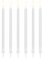 Preview: Die edlen Tortenkerzen in der Farbe SILBER. Die Kerzen sind schlank, haben eine glatte Oberfläche und passen in jede schöne Torte und Kuchen. Ideal auch als Geburtstagskerzen im Geburtstagskuchen. 6 Stück in einer Packung, inklusive Stecker, Länge: 6 cm