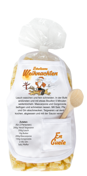 Mit dem Spruch: Erholsame Weihnachten. Mit Nikolaus auf dem völlig erschöpften Rentier. Die beliebten und lustigen Engel Teigwaren mit einer kleinen Mini-Schürze und einem herzigen Holzlöffeli. Inklusive Rezept auf Schürzchen. Opt