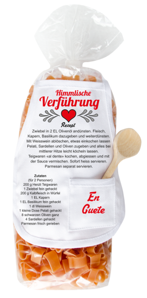 Mit dem Spruch: Himmlische Verführung. Die beliebten und lustigen Herz Teigwaren. Als Geschenk mit einer kleinen Mini-Schürze und einem herzigen Holzlöffeli. Inklusive Rezept auf Schürzchen. Nudeln hergestellt in der Schweiz. Pasta in