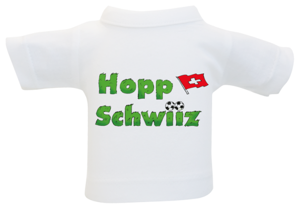 Für den Schweizer Fan und Patriot. Kleines T-Shirt aus Baumwolle. Zum Umhängen an Flaschen oder Geschenke.  Eine witzige Idee, zum Beispiel um selber an einer Weinflasche anzuziehen. Einfach überziehen. Wenn Sie die Ärmel noch etwas ausstopfen, dann stehe