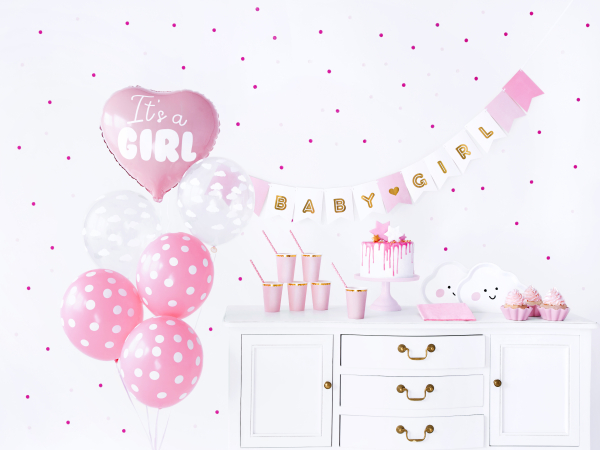 Alles für die coole Babyparty. Die Partybox mit der ganzen Dekoration für die Baby Girl Babyshower Party. Die rosa Partydekoration für die Mädchen Feier. Dekorieren sie ihre Party mit viel Stil. Mit diesem Set können sie alles in einem günstig kaufen.  In