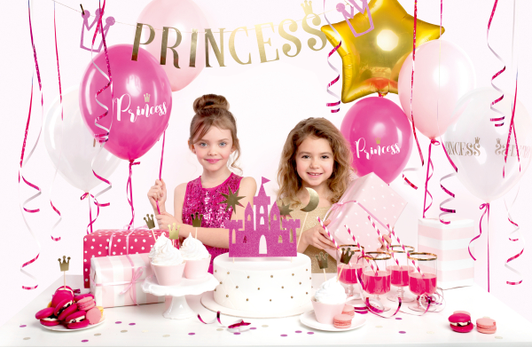 Jetzt deine Geburstag Dekoration in einer Box. Alles was du brauchst, um einen coolen Kindergeburtstag zu feiern. Das Thema lautet Prinzessin! Alles für eine coole Geburtstagsparty. Ein Deko Set für die Kinderparty. In dieser Dekorations Box ist alles ent