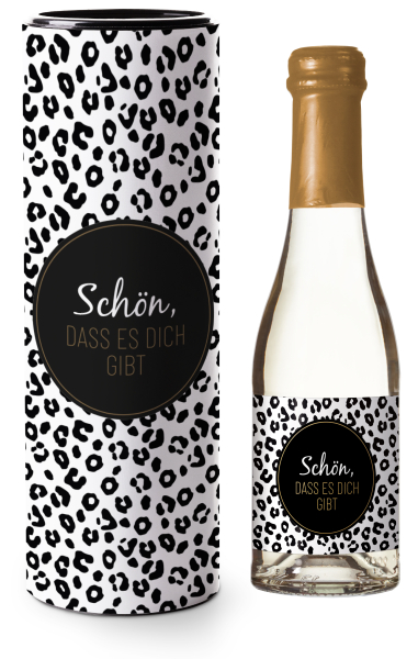 Schön dass es dich gibt. Mit dem Leopardenmuster aus der Serie Wild in the city. Prickeln für Dich. Der Prosecco Schaumwein zum Verschenken. Die Sektflasche ist in einem Geschenkkarton verpackt, daher eine schöne Geschenkidee. Der Perlwein wird in Deutsch