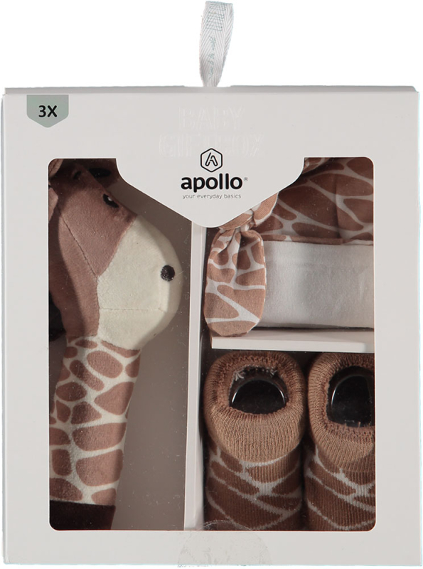 Ein Geschenk zur Geburt oder Taufe. Mit diesem Geschenk Set für das neugeborene Baby haben Sie alles für das Kleinkind. Sei es eine Rassel zum Spielen, eine Paar Babysocken für warme Füsse oder eine Babymütze. Alles mit dem Design von der Giraffe. Ein sch