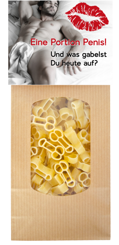 Mit dem Spruch: Eine Portion Penis – und was gabelst Du heute auf? Die beliebten Penis Teigwaren in einer schönen Geschenkpackung. Am Naturbeutel ist eine Etikette angebracht. Vorderseite mit Sprüchen, Rückseite mit einem feinen Pasta