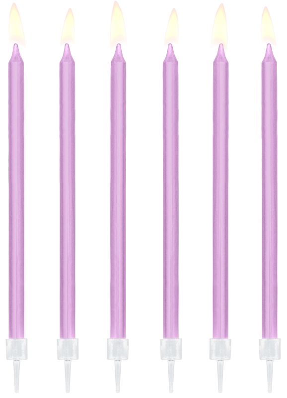 Elegante feine und schlanke Tortenkerzen in violett. Die modernen Geburtstags Kerzen werden mit Halter geliefert. Die Kuchenkerzen sind 14 cm hoch. 12 Kerzchen in einer Packung.