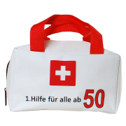 Die Notfall Tasche zum 50. Geburtstag. 1. Hilfe für alle ab 50 Jahren. Die Notfalltasche kann mit wichtigen Sachen gefüllt werden. Eine lustige Geschenkverpackung zum Füllen und Schenken. Die 1. Hilfe Tasche ist Polyester, mit Henkel und hat einem Reissve