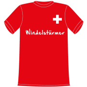 T-Shirt in Kindergrösse mit dem Spruch: Windelstürmer mit Schweizerkreuz auf der Brust. Ein tolles Geschenk für Mädchen und Jungen, die Schweizer Fan sind. Egal ob Fussball, Eishockey, Badminton oder ein anderer Sport. Trikot in versch