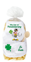 Mit dem Spruch: Alles Gute zur Pensionierung. Die beliebten und lustigen Schwein Teigwaren mit einer kleinen Mini-Schürze und einem herzigen Holzlöffeli. Mit Glücksschwein auf Schürzchen. Optimal als Geschenk zum Ruhestand / Pension /